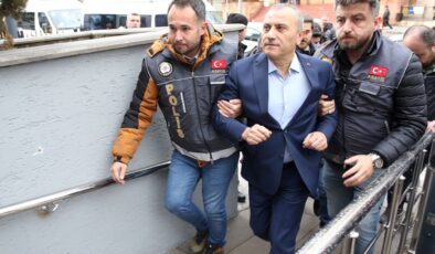 Eski Tunceli Valisi Tuncay Sonel’e farklı muamele! Her kesimden tepki yağıyor