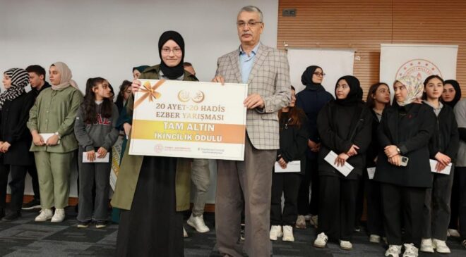 Gaziosmanpaşa’da ’20 Ayet 20 Hadis’ yarışması heyecanı