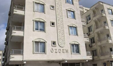 Genç öğretmen evde ölü bulundu: Nedeni araştırılıyor!