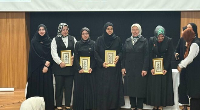 İHH, Diyarbakır’da ‘Sivil Toplumda Kadın’ paneli düzenledi