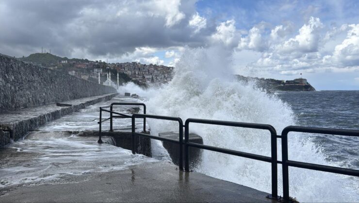 İstanbul Valiliğinden Batı Karadeniz için fırtına uyarısı