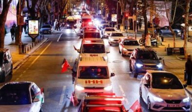 İstanbul’da yüzlerce araçla Gazze konvoyu