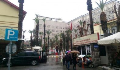 İzmir’de kahreden olay: Anne ve oğlu bir gün arayla aynı rahatsızlıktan öldü!