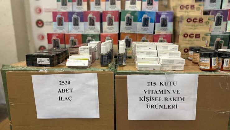 Kapıkule’de TIR’da 10 bin 400 elektronik sigara ve kaçak eşya ele geçirildi