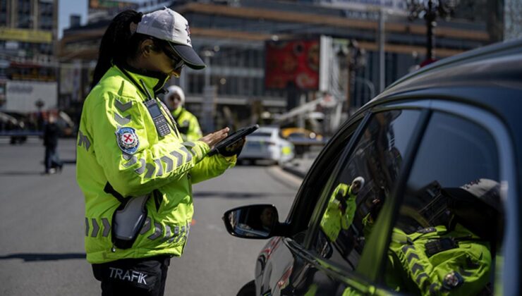 Kavga amaçlı araçlardan inen sürücü ve yolculara rekor ceza! Tam 900 bin lira…