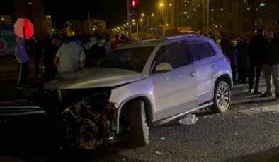 Kayseri’de feci kaza: 3’ü ağır 4 yaralı