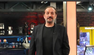 Mehmet Şef’in oğlu siyasete girdi! İşte rozetini taktığı parti…