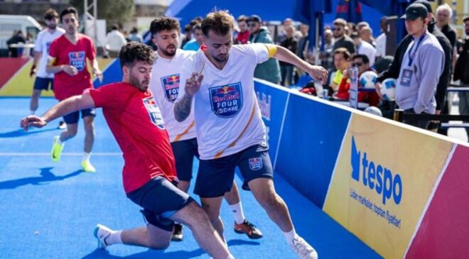 Red Bull Four 2 Score Sokak Futbolu Turnuvası’nın Türkiye Finali İzmir’de yapıldı