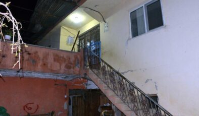 Tartıştığı eşini tabancayla başından vurup, öldürdü