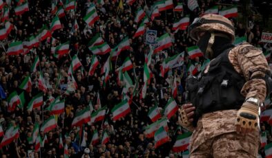 Trump’ın uykularını kaçıracak hazırlık! İran’ın cepheye gitmeye hazır asker sayısı inanılmaz