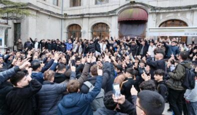 TÜGVA İstanbul’dan Seher Vakti Buluşması: 1453 Genç Dolmabahçe Camii’nde