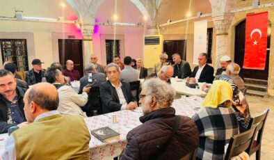 TYB İstanbul’da Metin Hasırcı ve Hüsrev Hatemi İçin hatim ve dua programı