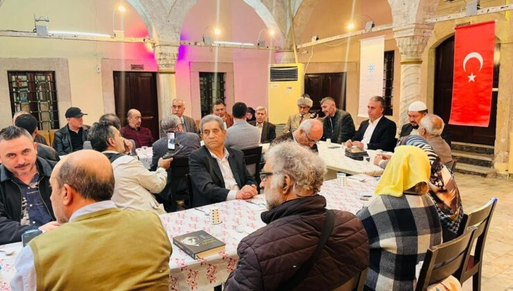 TYB İstanbul’da Metin Hasırcı ve Hüsrev Hatemi İçin hatim ve dua programı