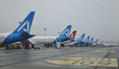 Uçakta ‘canlı bomba’ şakası: Tüm yolcular indirildi! 4 yıl hapis cezası