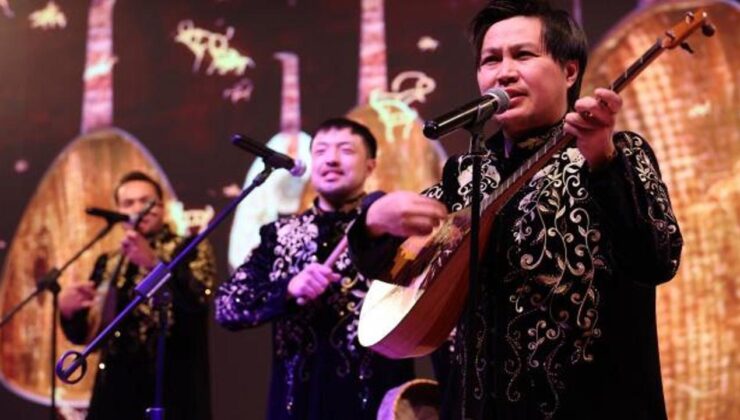 Ünlü müzik grubu yeni albüm lansmanını Bağcılar’da yaptı