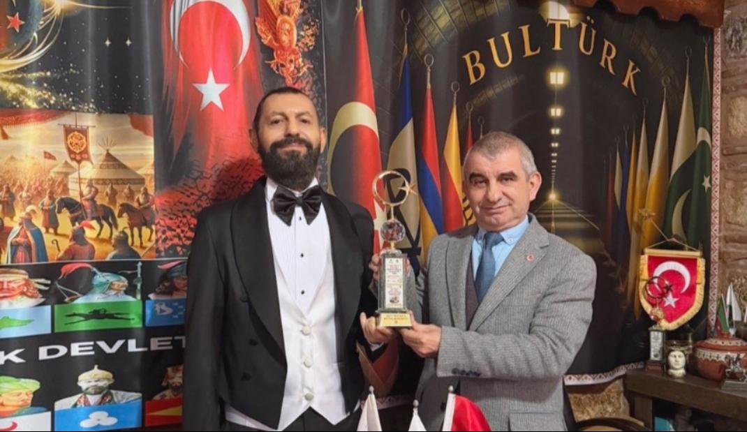 Dünyaca Ünlü Yazar Akif Manaf’a BULTÜRK Barış Ödülü