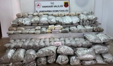 Van ve Hakkari’de 446 Kilogram uyuşturucu madde ele geçirildi.”