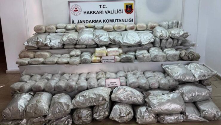 Van ve Hakkari’de 446 Kilogram uyuşturucu madde ele geçirildi.”