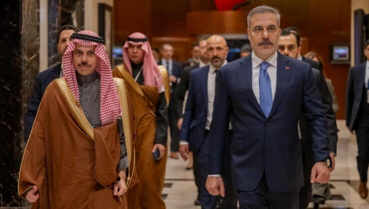 Bakan Fidan, Suudi mevkidaşı Prens Faysal ile görüştü