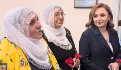 Barış Anneleri’nin ilk durağı MHP oldu! Görüşmede dikkat çeken anlar