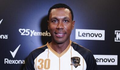 Beşiktaş’a seslendi: Kontrat göndersinler imzalayayım