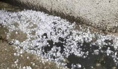 Bolu beyaza bürüdü: Alt geçitler suyla doldu
