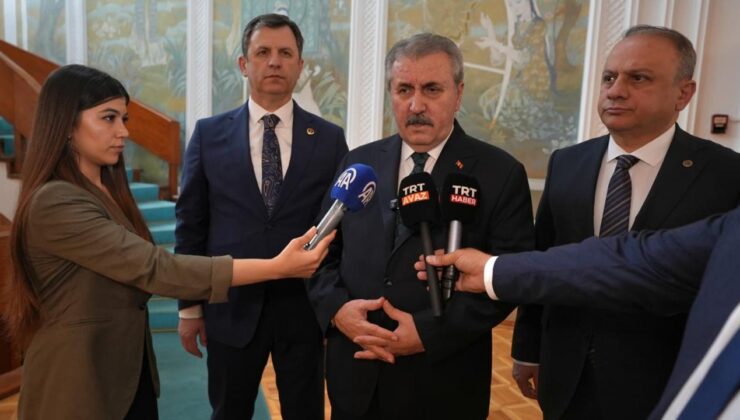 Destici’den Özbekistan’da ‘dilde, fikirde, işte birlik’ vurgusu
