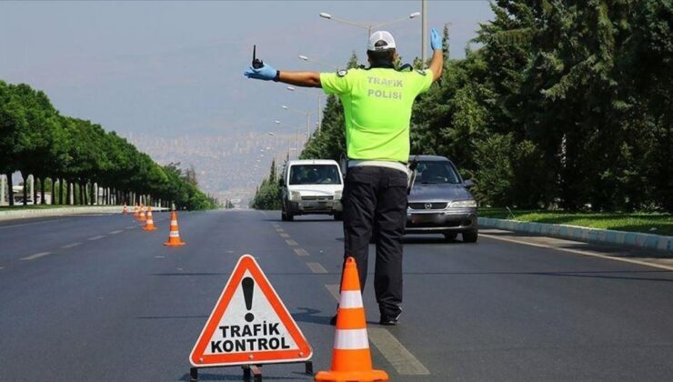 ‘Dur’ ihtarına uymayan alkollü sürücüye 390 bin lira ceza kesildi