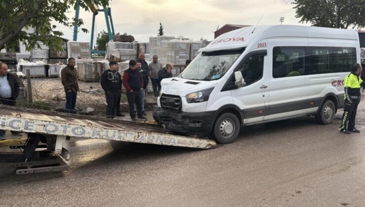 Erbaa’da iki servis minibüsü çarpıştı: 10 yaralı