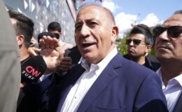 Gürsel Tekin’in kayyumluk görevine son verildi