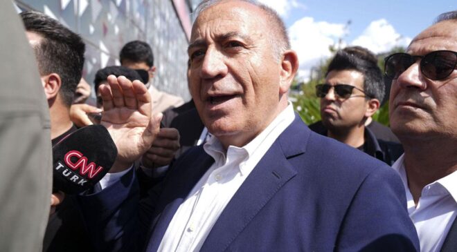 Gürsel Tekin’in kayyumluk görevine son verildi