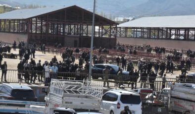 Hayvan pazarında silahlı kavga; 1 ölü, 13 yaralı
