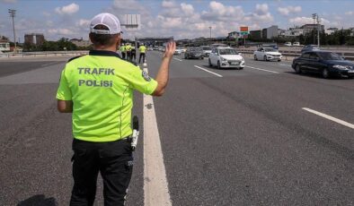 İstanbul’da bazı yollar ve Taksim metrosu kapatıldı