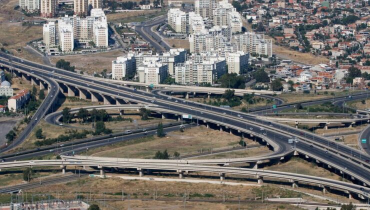 ‘İzmir Çevre Yolu ücretli olacak’ iddialarına AK Parti’den yanıt!