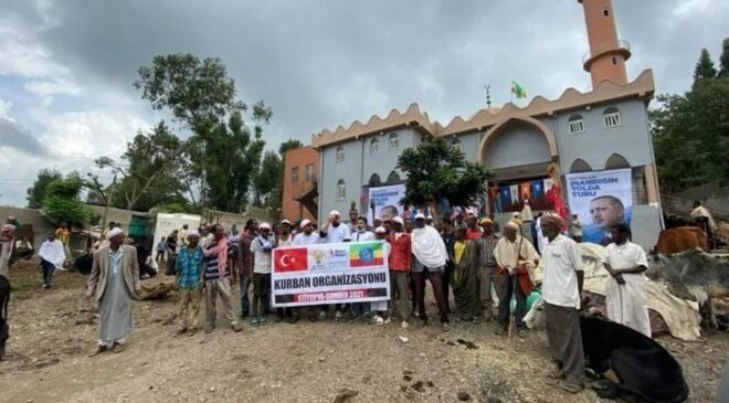 Kurbanda yine yetimler gülecek: AK Parti’nin 8 yıllık iyilik köprüsü büyüyor