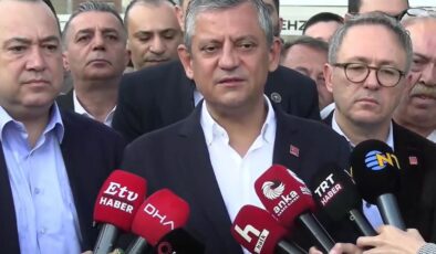 Özel’den namaz çıkışı "Yeni parti kuracak mısınız?" sorusuna net yanıt