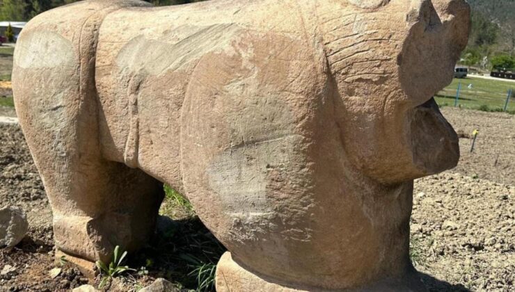 Roma dönemine ait aslan heykeli ele geçirildi