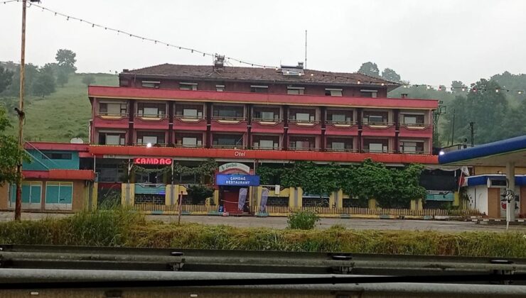 Sakarya’da otelde çatışma: Ölüler var!