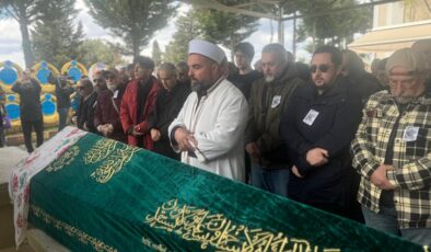 Sanatçı Tülay Özer, son yolculuğuna uğurlandı