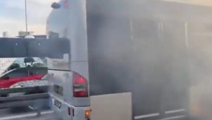 Şişli’de metrobüste yangın: Ekipler müdahale etti!