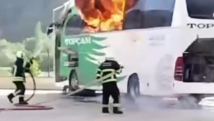 Terminalde korku dolu anlar: Yolcu otobüsü alev alev yandı!