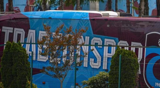 Trabzonspor, final maçı için Antalya’ya gitti!
