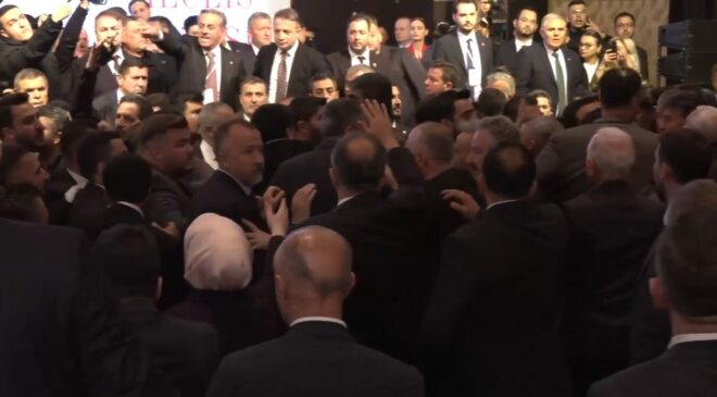 Türkiye Belediyeler Birliği seçiminde İmamoğlu’nun mektubu okunurken kavga çıktı
