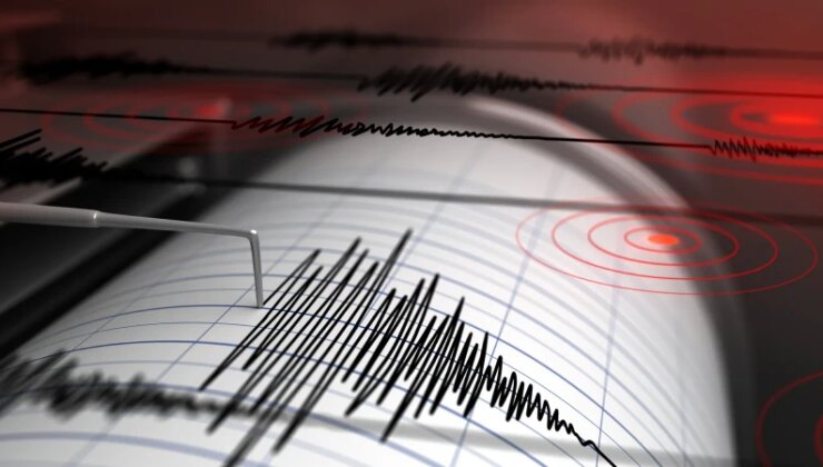 Van’da korkutan deprem: AFAD büyüklüğünü duyurdu