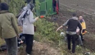Yolcu otobüsü devrildi: Çok sayıda yaralı var
