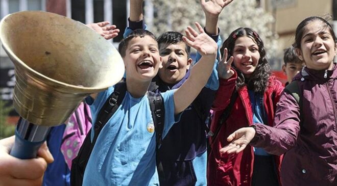 Yusuf Tekin sinyali verdi! Ara tatiller kaldırılıyor, yaz tatili uzuyor