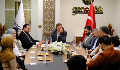 Bakan Arıklı ve İDSB Gençlik Kurulu’ndan Kıbrıs davasında kararlılık vurgusu