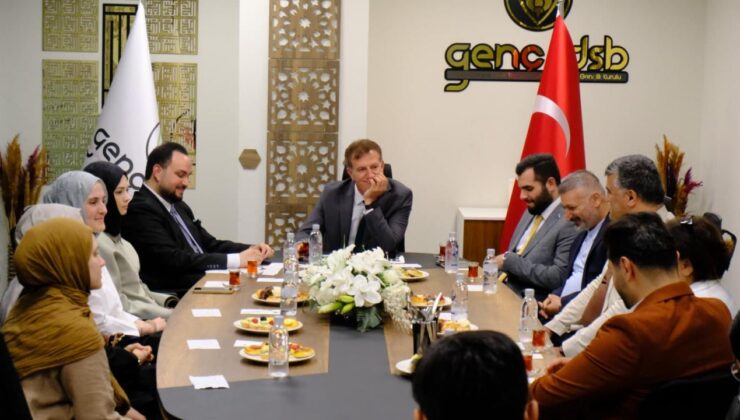 Bakan Arıklı ve İDSB Gençlik Kurulu’ndan Kıbrıs davasında kararlılık vurgusu