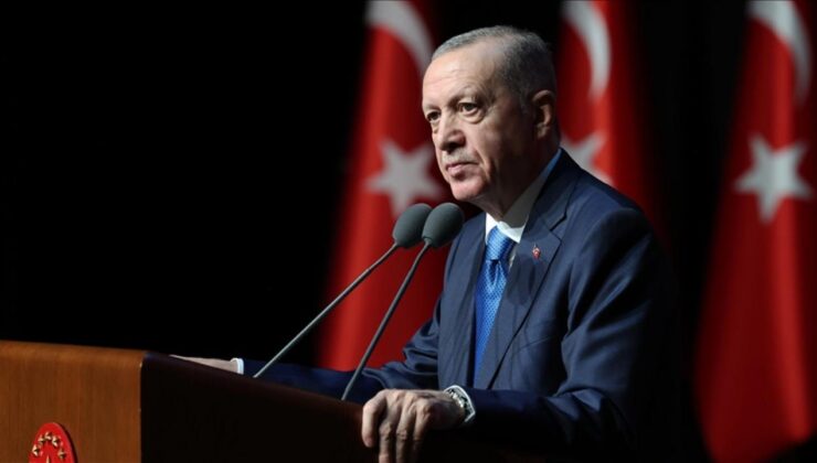 Cumhurbaşkanı Erdoğan 3 şairi andı!