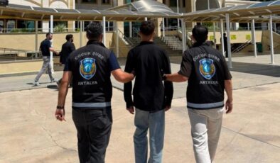 ‘Devlet biziz’ dedi çocuk şube aldı!